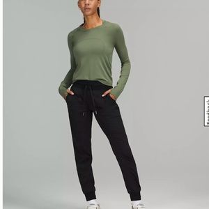 Lululemon women’s Dance Studio Joggers